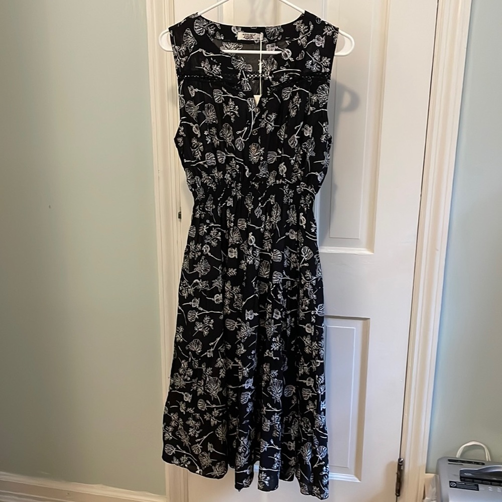Julia women’s sleeveless maxi dress.